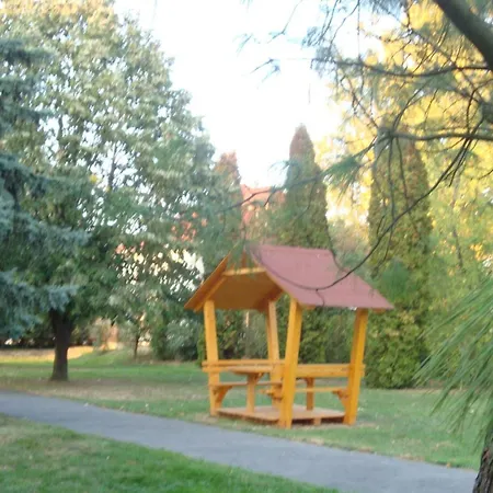 Apartmanhotel Napsugar Hévíz