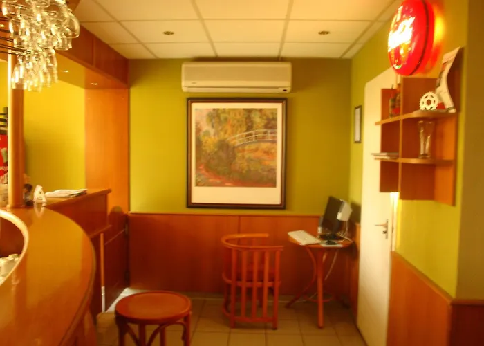 アパートホテル ナップシュガー 3*