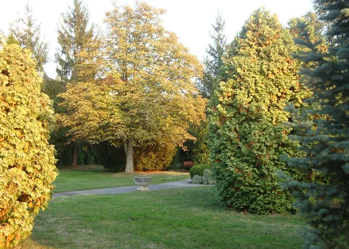 アパートホテル ナップシュガー 3*