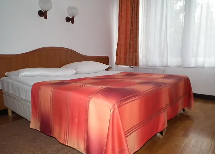 Apartahotel Napsugar 3*